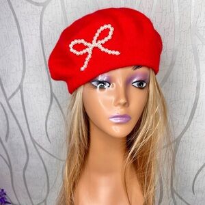 🎀🌷 Bright Red Wool Beret Hat w/ White Pearl Bow Accent 🌷🎀 NWT